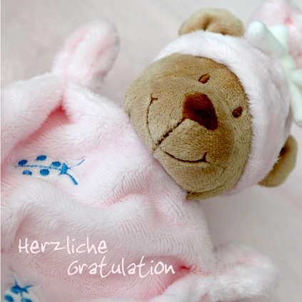 Zur Geburt, kleines Bärli in Rosa, Text "Herzliche Gratulation"