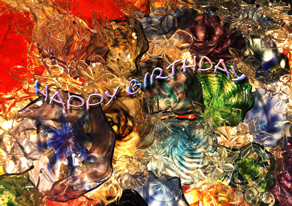 Farbige Glasmuscheln, Text "Happy Birthday"
